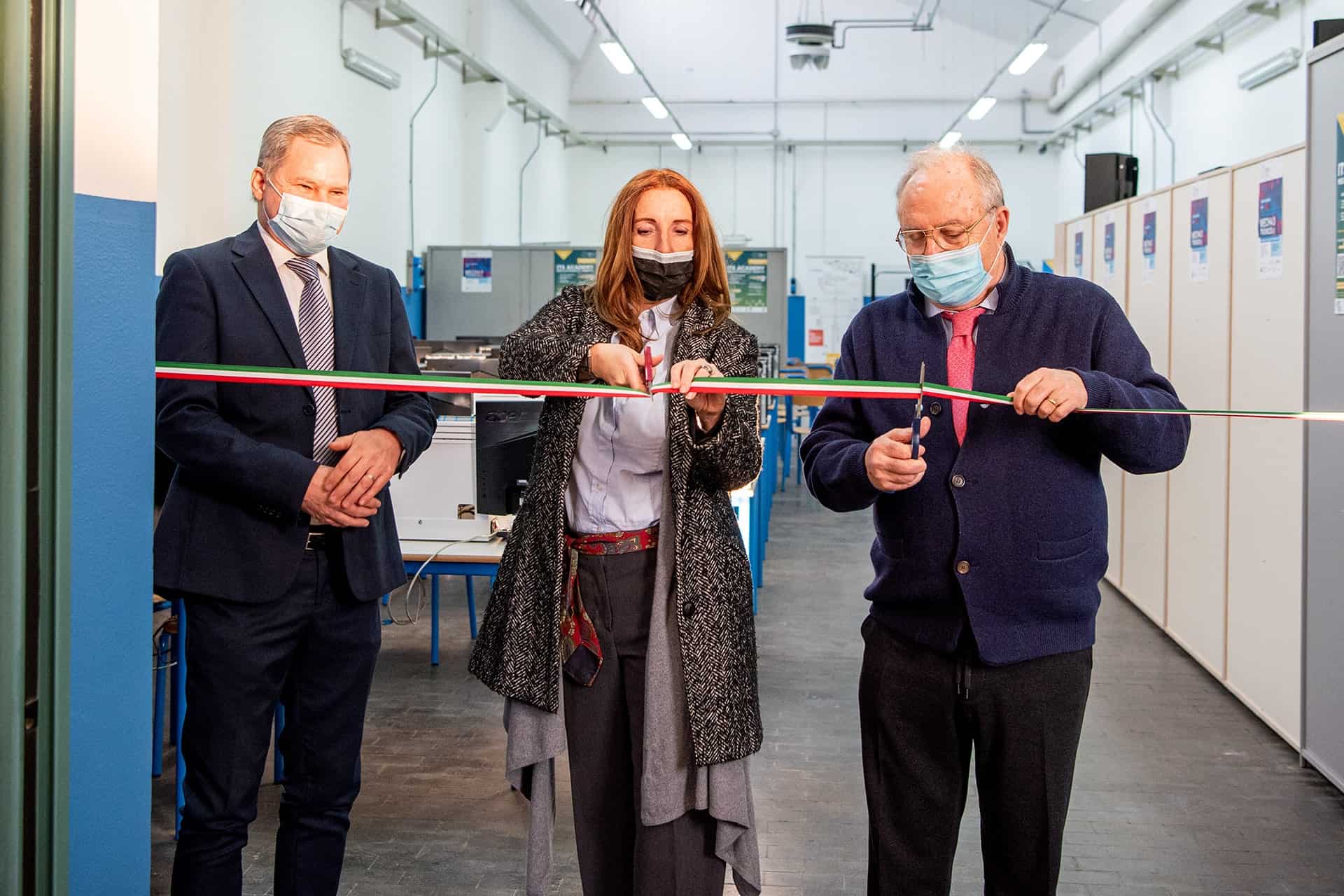 ITS MECH4.0TRONICSlab_Taglio nastro