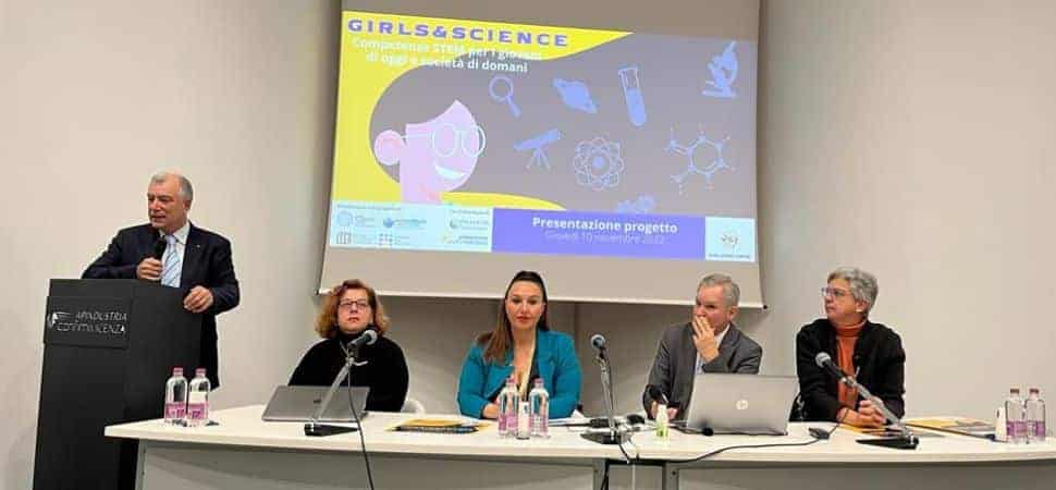 ITS SLIDER artic_Girls&science_ITS Girls&Science e ITS Meccatronico Veneto