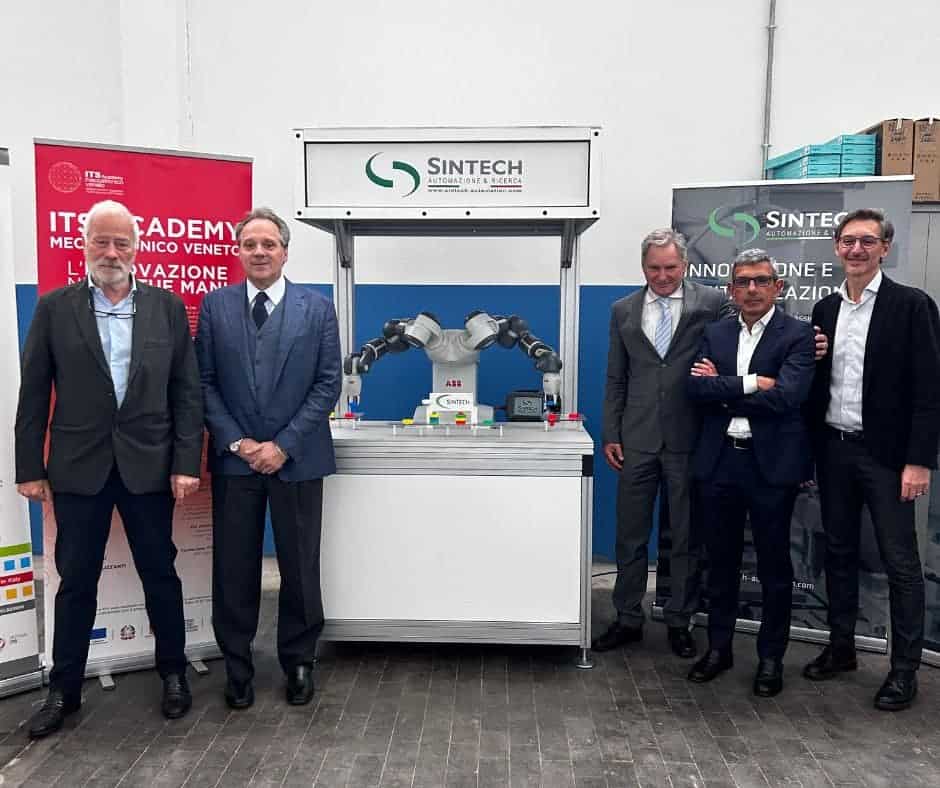 nuovo robot al meccatronico-sintech nuovo robot al meccatronico